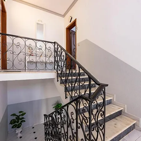 New Sunny Gale With 4 Bedrooms * Guia (Faro)
