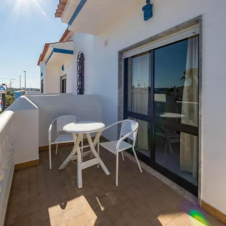 New Sunny Gale With 4 Bedrooms Lägenhet
