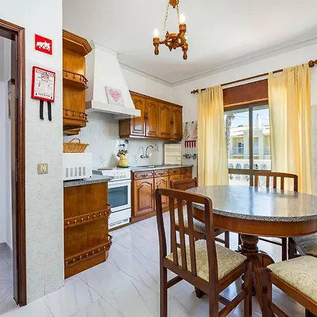 Lägenhet New Sunny Gale With 4 Bedrooms