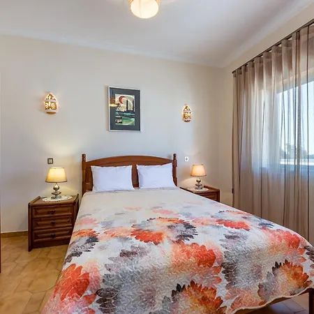 Lägenhet New Sunny Gale With 4 Bedrooms Guia (Faro)