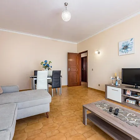 Apartman New Sunny Gale With 4 Bedrooms
