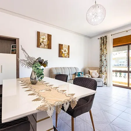 Apartman New Sunny Gale With 4 Bedrooms Guia