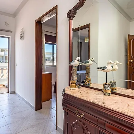 New Sunny Gale With 4 Bedrooms Apartman Guia