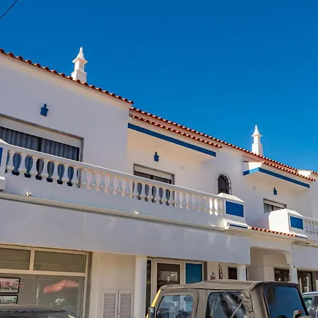 New Sunny Gale With 4 Bedrooms Guia