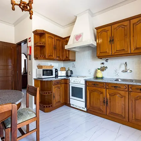 New Sunny Gale With 4 Bedrooms Guia (Faro)